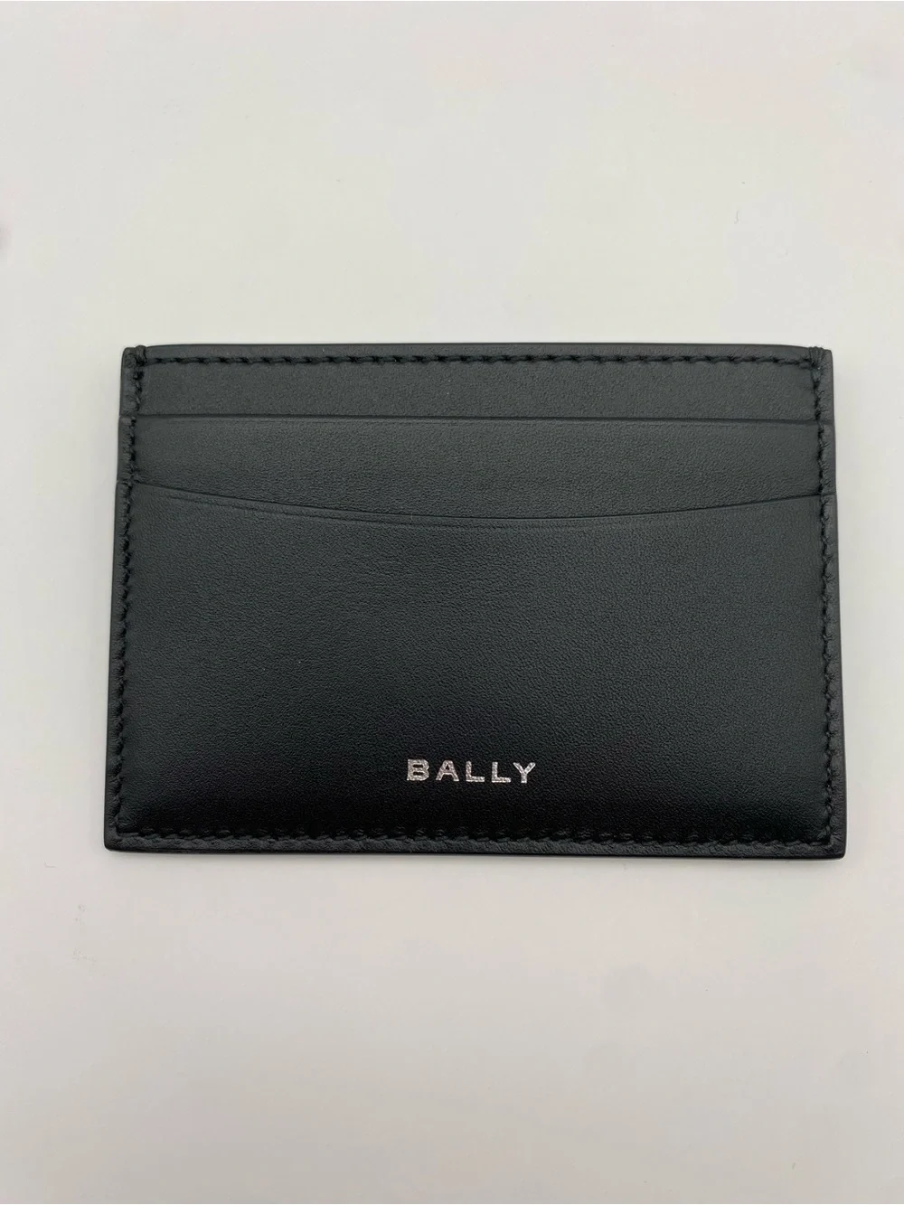 Bally Mens Busy Black Leather Slim Card Case Solid Pattern